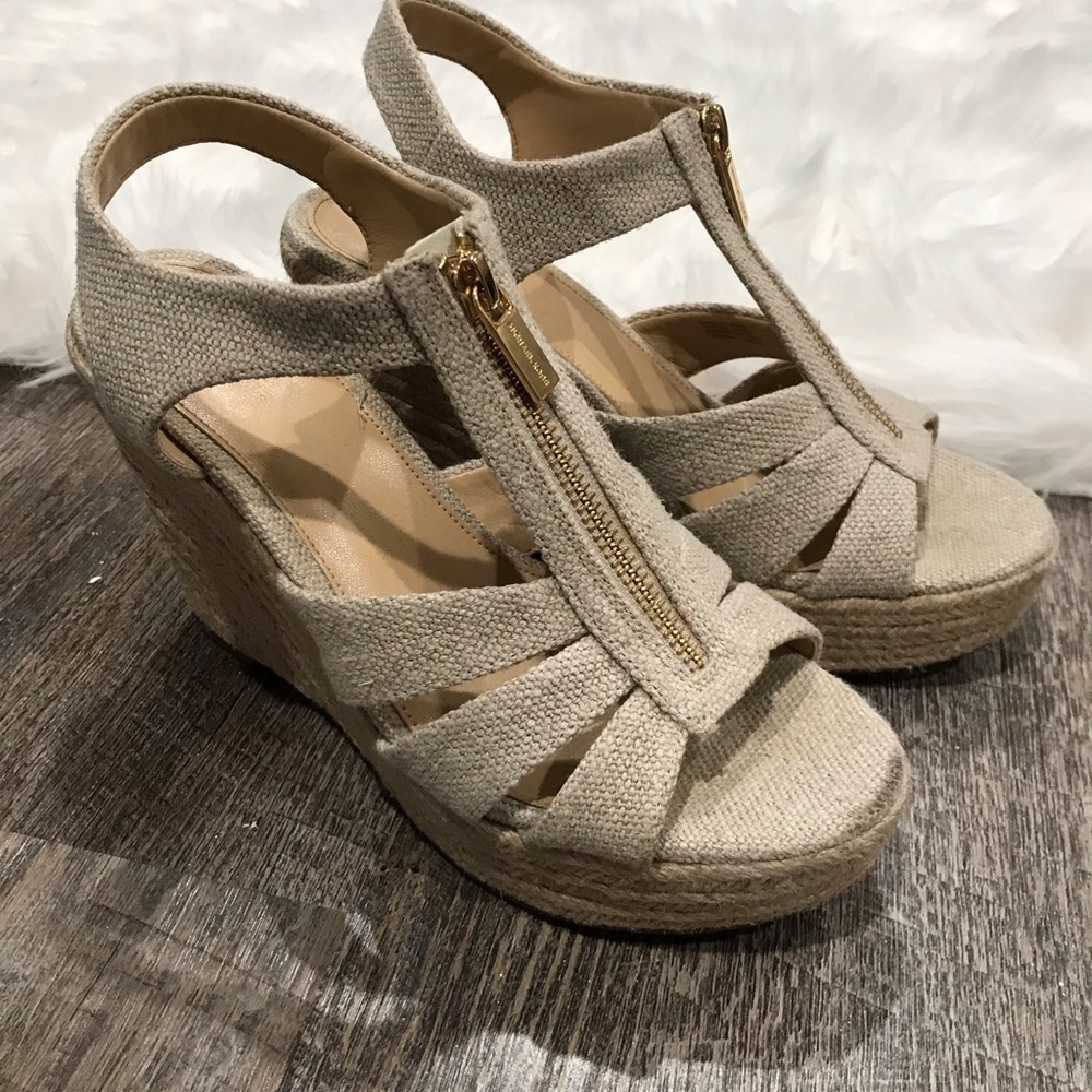 Michael Kors wedges - Picture 2 of 4